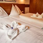 Hotel Pinzgauerhof By Alpeffect Zell am See