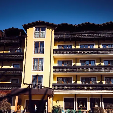 Pinzgauerhof By Alpeffect Hotell